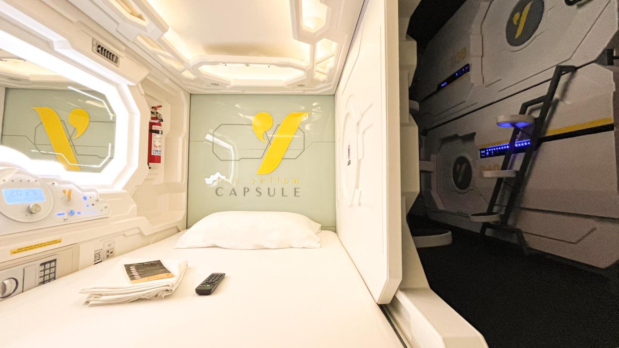 The Yellow Capsule Cancun Close To Airport Eksteriør bilde
